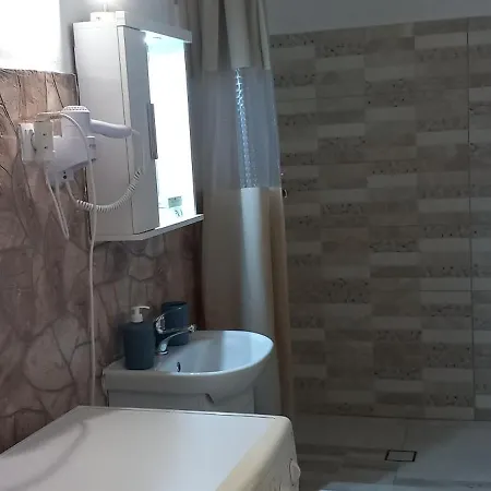 Grand Anny's 公寓 *